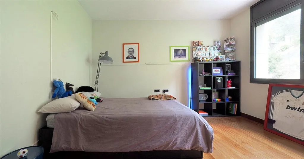 House in Barcelona, Spanien 7 Schlafzimmer,  Nr. 141266