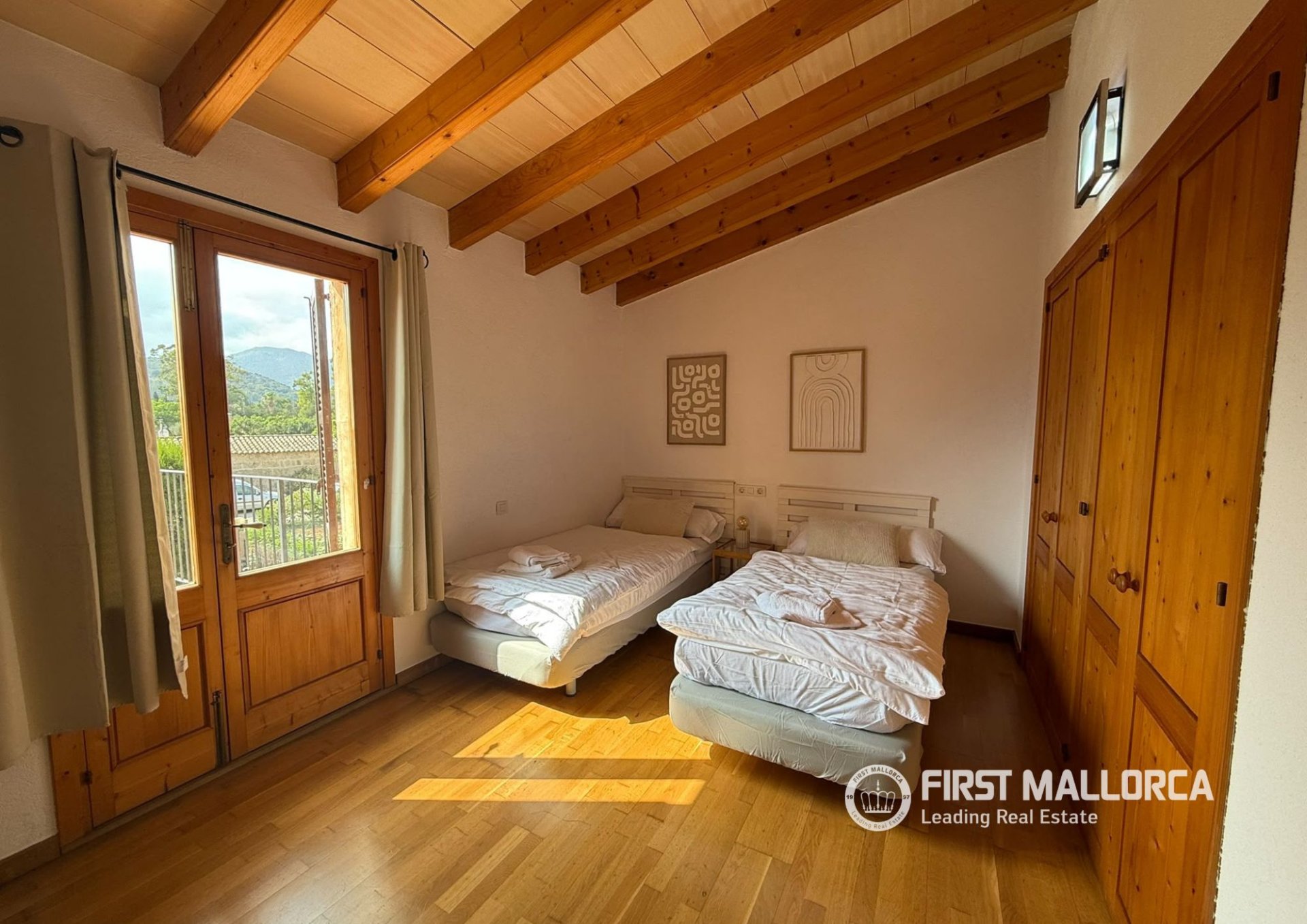 Villa in Pollenca, Mallorca, Spain 5 bedrooms, 226 sq.m. No. 196355