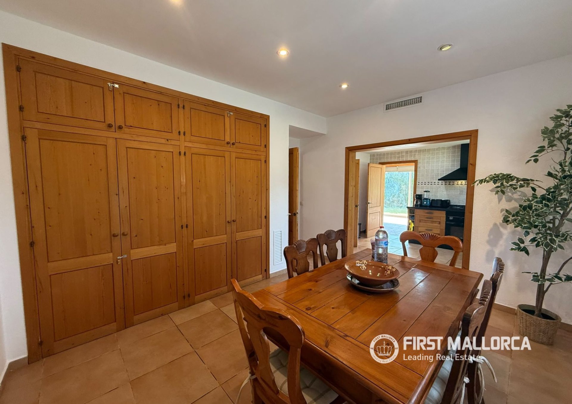 Villa in Pollenca, Mallorca, Spain 5 bedrooms, 226 sq.m. No. 196355