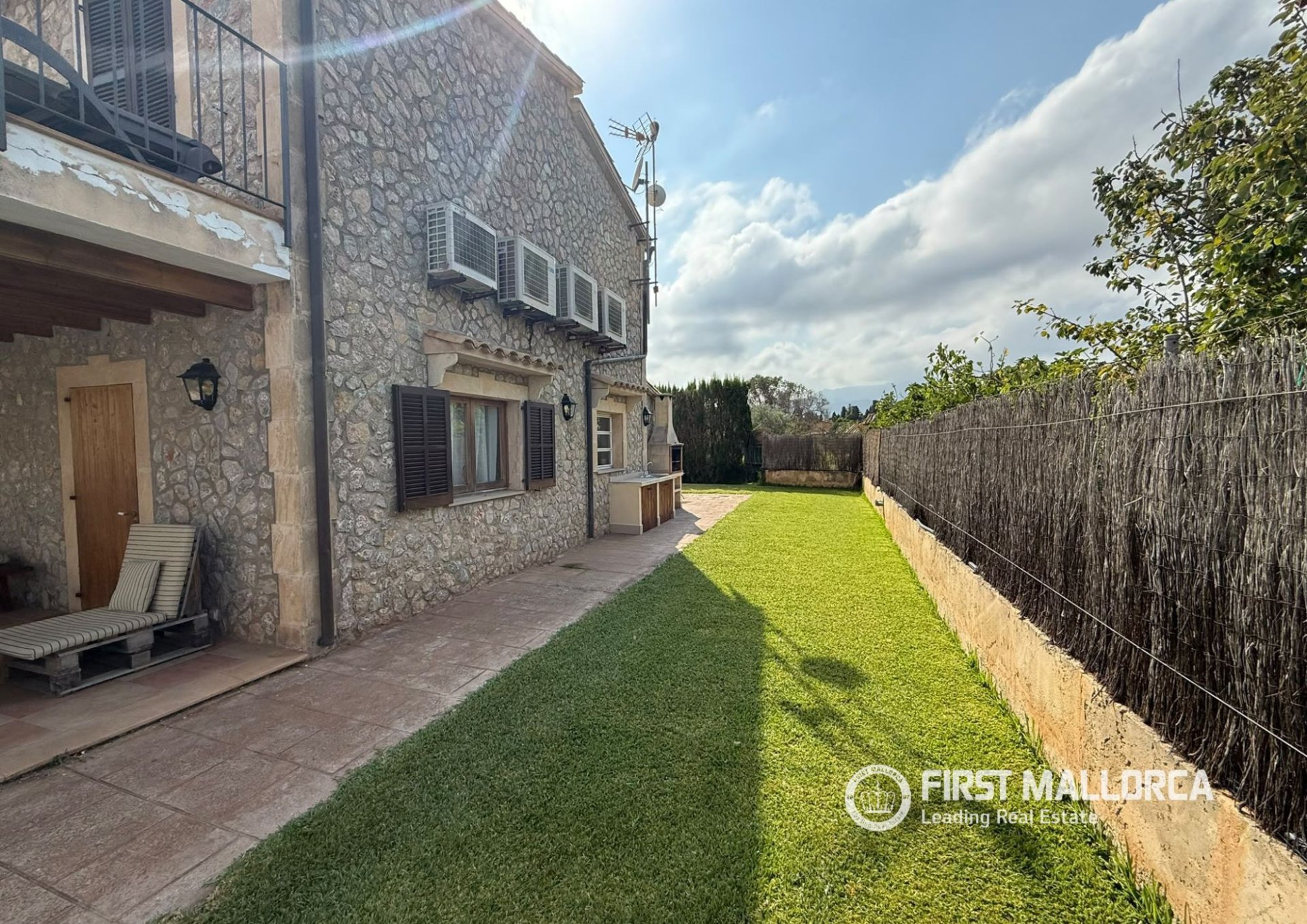 Villa in Pollenca, Mallorca, Spain 5 bedrooms, 226 sq.m. No. 196355