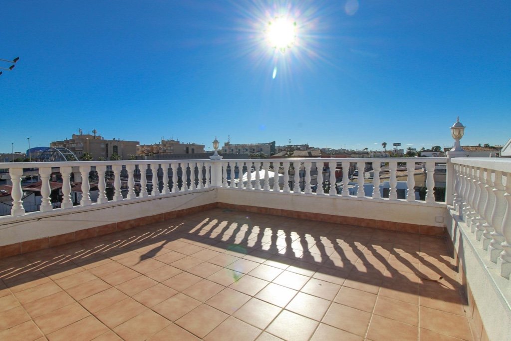 Villa en Cabo Roig, Alicante, España 3 dormitorios, 135 m2 No. 145282
