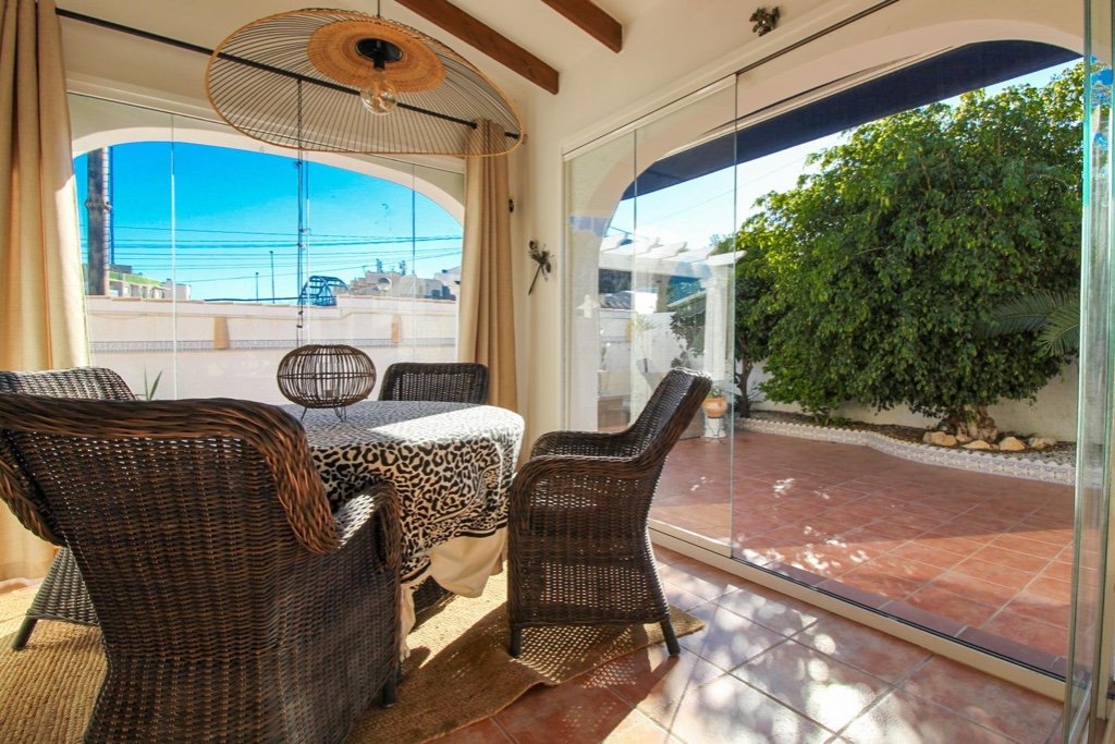 Villa en Cabo Roig, Alicante, España 3 dormitorios, 135 m2 No. 145282