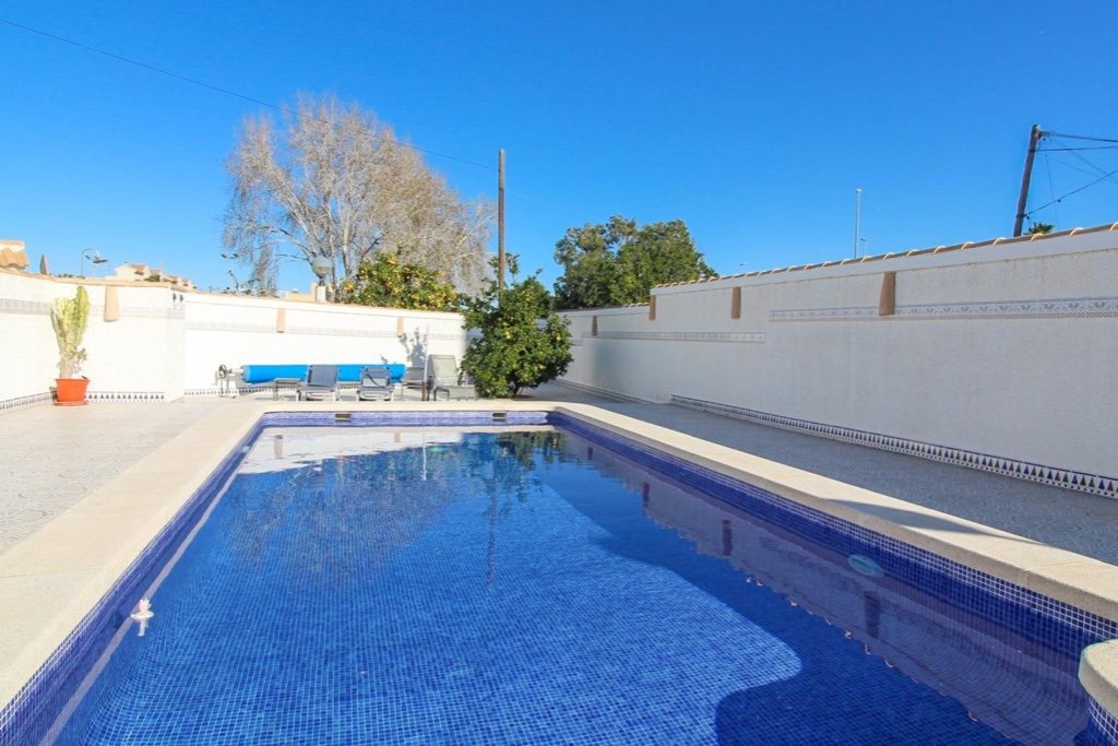 Villa en Cabo Roig, Alicante, España 3 dormitorios, 135 m2 No. 145282