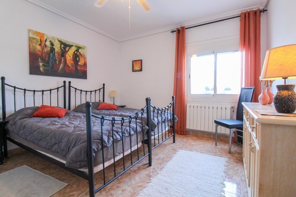 Villa en Cabo Roig, Alicante, España 3 dormitorios, 135 m2 No. 145282