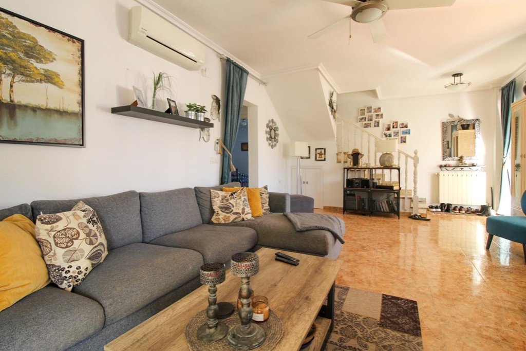 Villa en Cabo Roig, Alicante, España 3 dormitorios, 135 m2 No. 145282