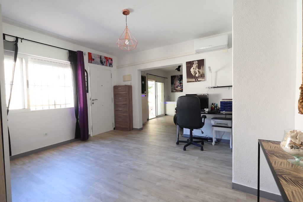 Villa Cabo Roig, Alicante, Spānijā 4 istabas, 129 m2 Nr. 145279
