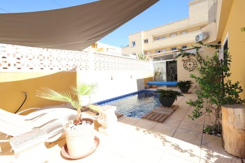 Huvila Cabo Roig, Alicante, Espanja 4 makuuhuonetta, 129 m2 No. 145279