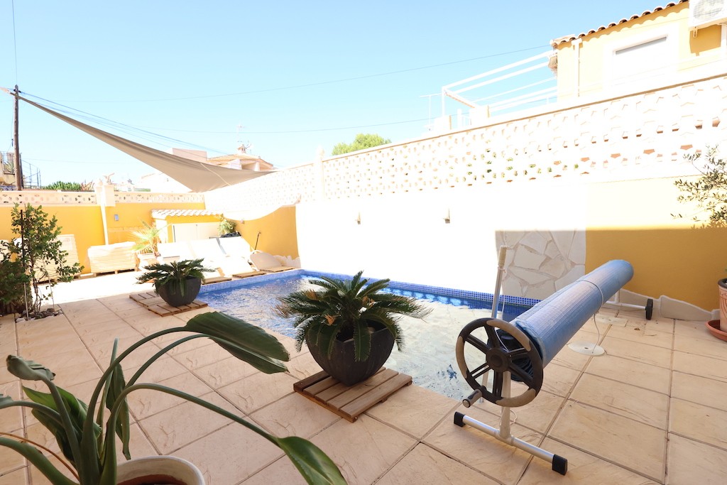 Villa Cabo Roig, Alicante, Spānijā 4 istabas, 129 m2 Nr. 145279