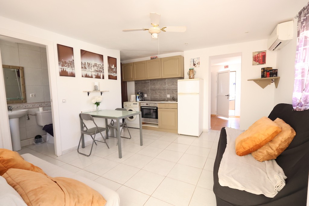 Villa Cabo Roig, Alicante, Spānijā 4 istabas, 129 m2 Nr. 145279