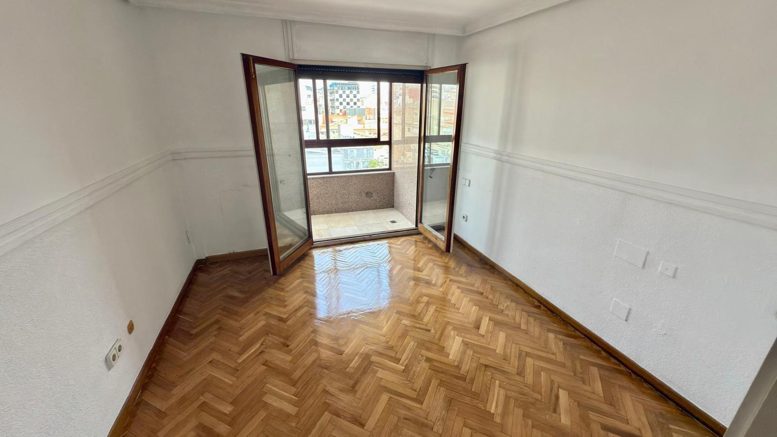 Penthouse in Alicante, Spain 6 bedrooms, 391 sq.m. No. 165604
