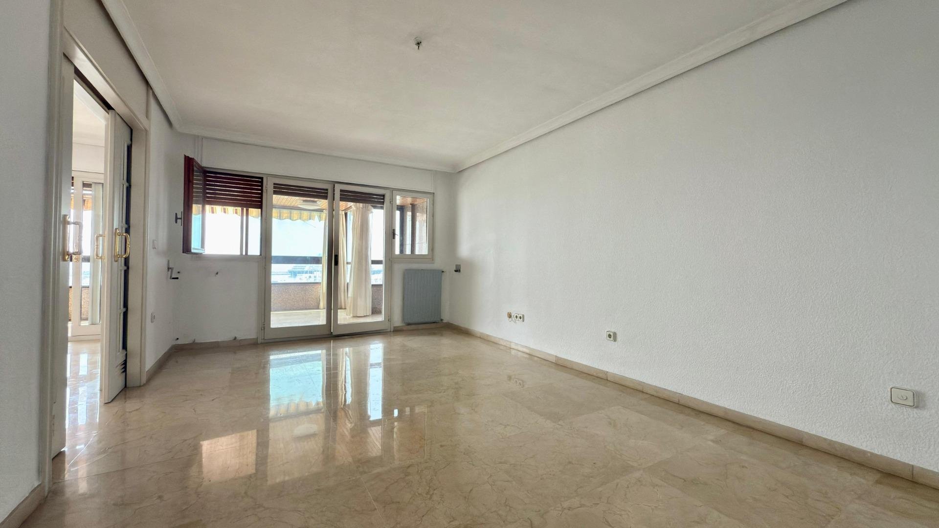 Penthouse in Alicante, Spain 6 bedrooms, 391 sq.m. No. 165604