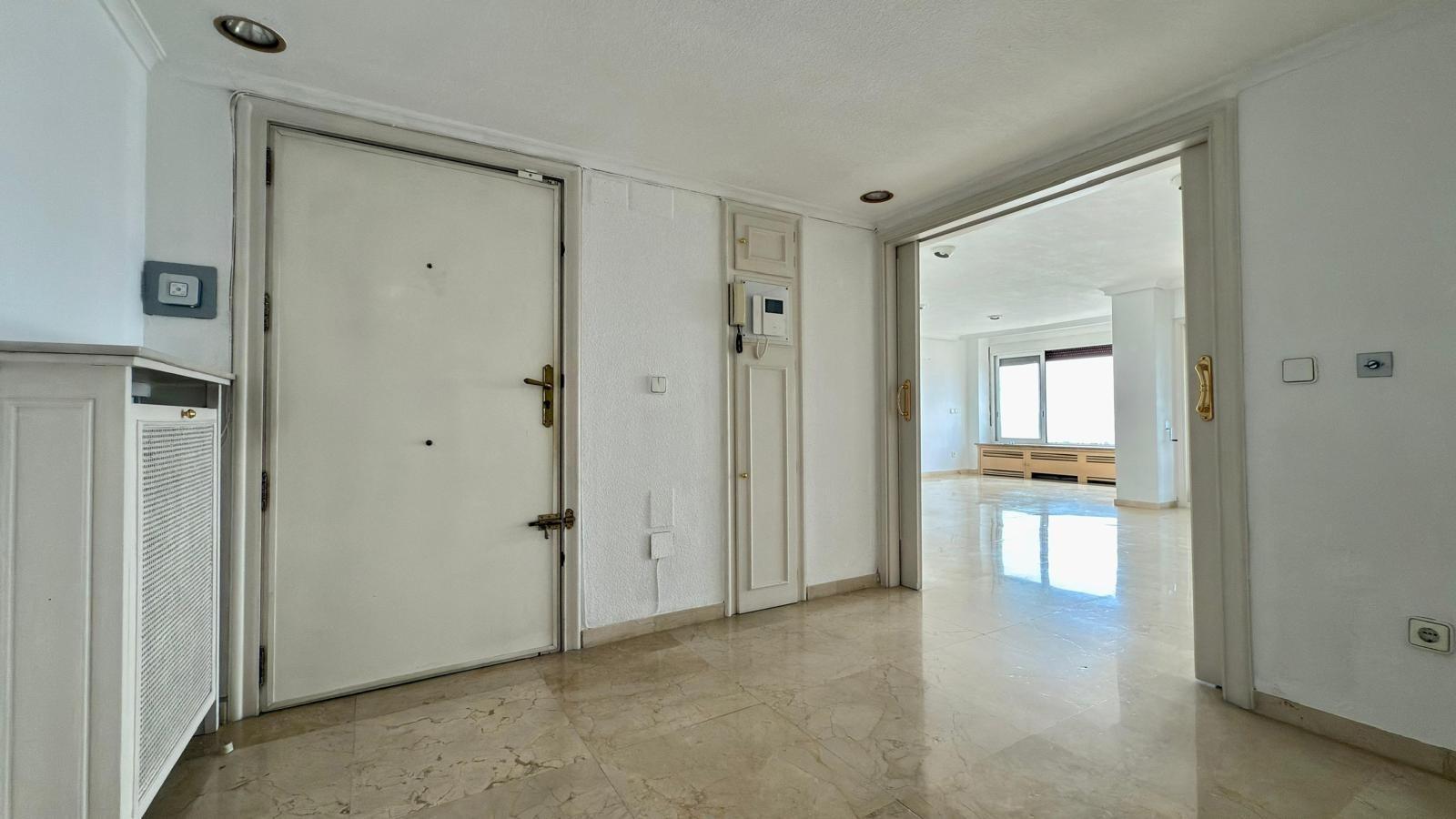Penthouse in Alicante, Spain 6 bedrooms, 391 sq.m. No. 165604