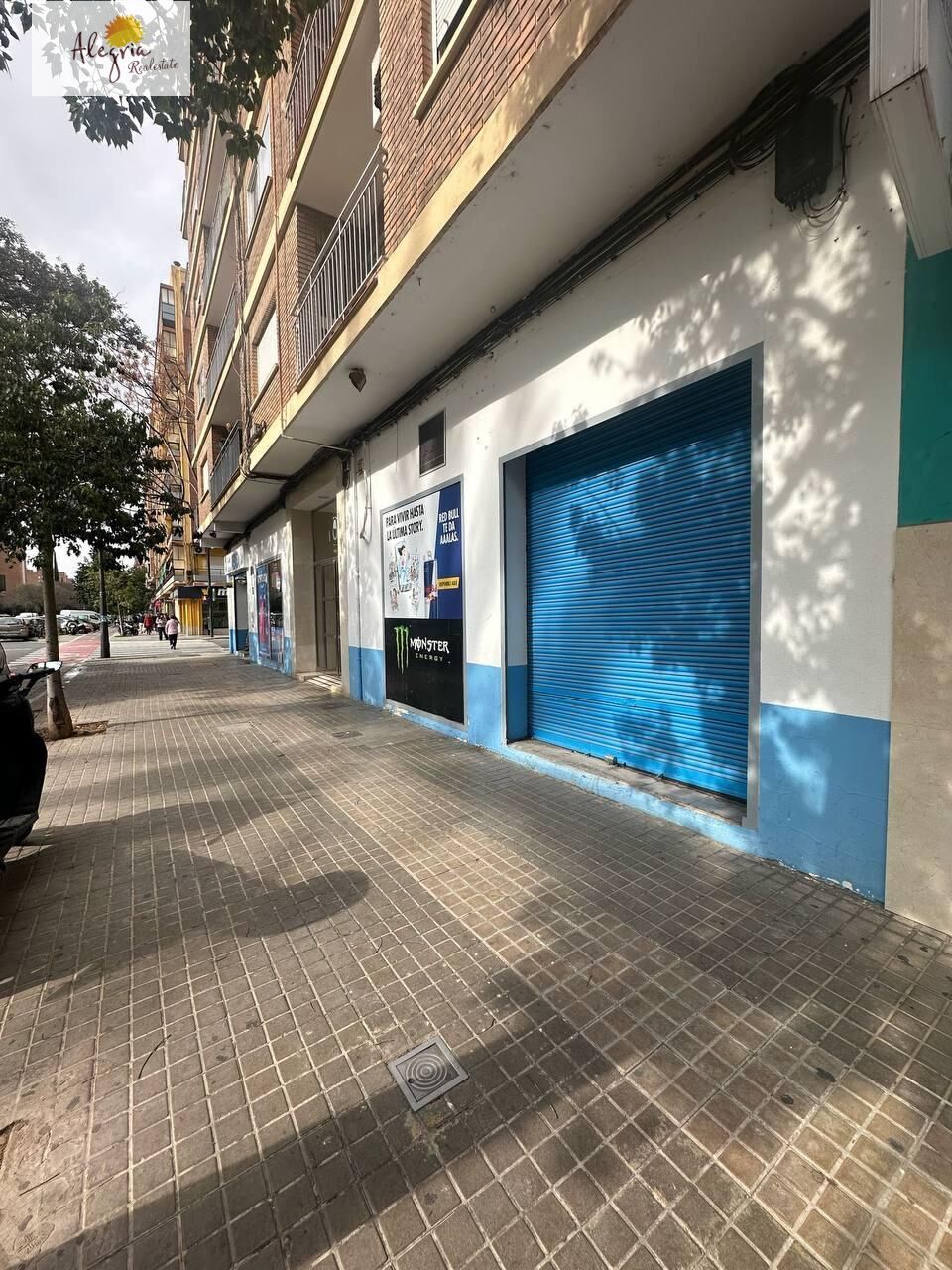 Commercial property in Valencia, Spain 415 sq.m. No. 165605