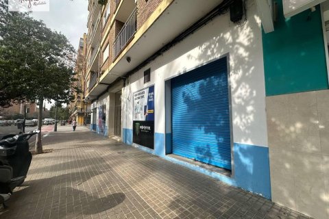 Liikekiinteistö Valencia, Espanja 415 m2 No. 165605