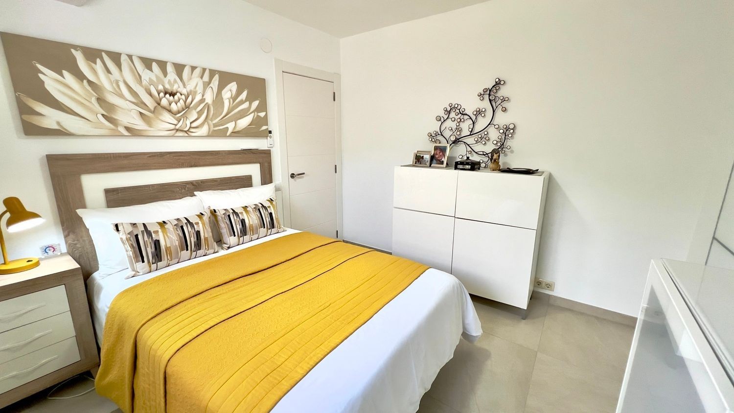 Villa a Moraira, Alicante, Spagna 5 camere da letto, 205 mq. N° 180786