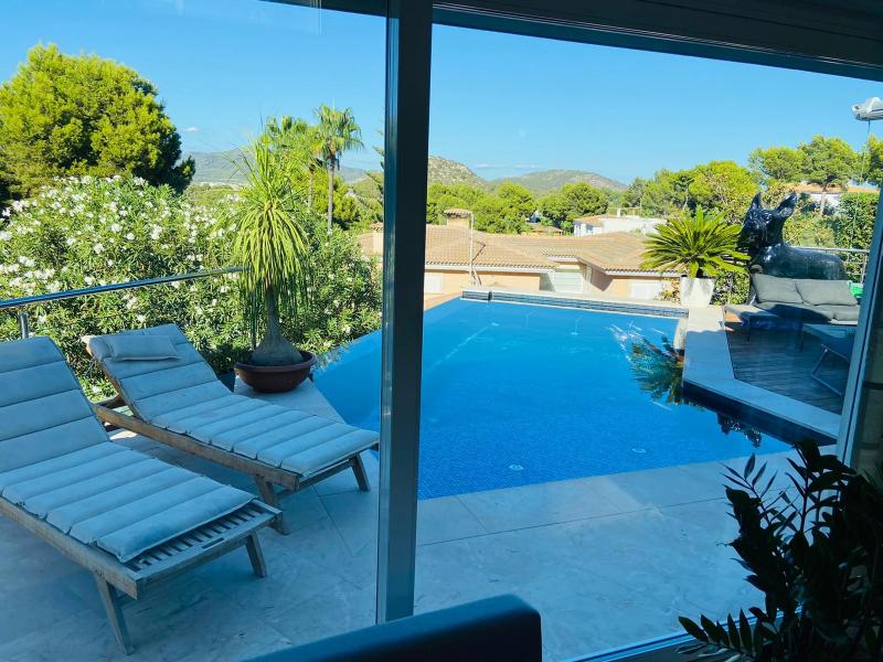 Villa in Nova Santa Ponsa, Mallorca, Spain 5 bedrooms, 320 sq.m. No. 103220