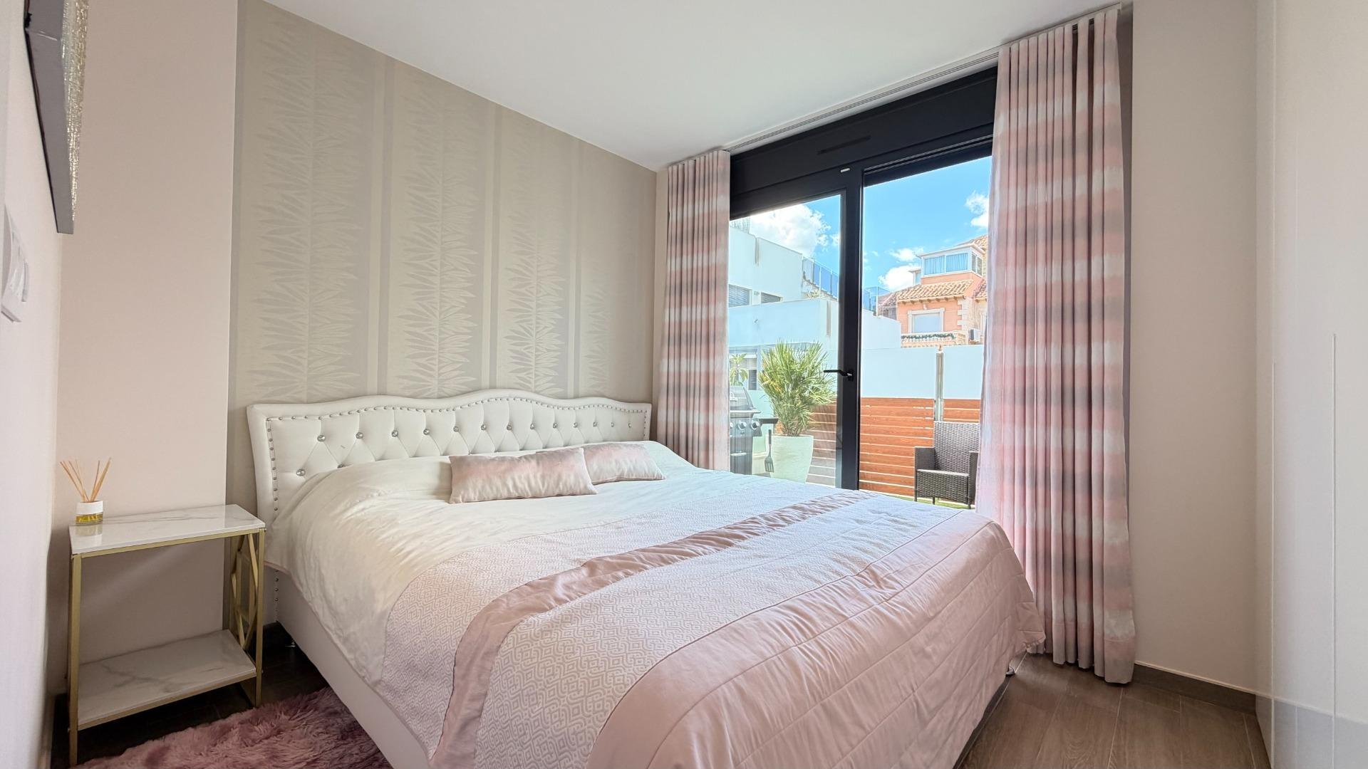 Villa in Torrevieja, Alicante, Spanien 5 Schlafzimmer, 194 m2 Nr. 191647