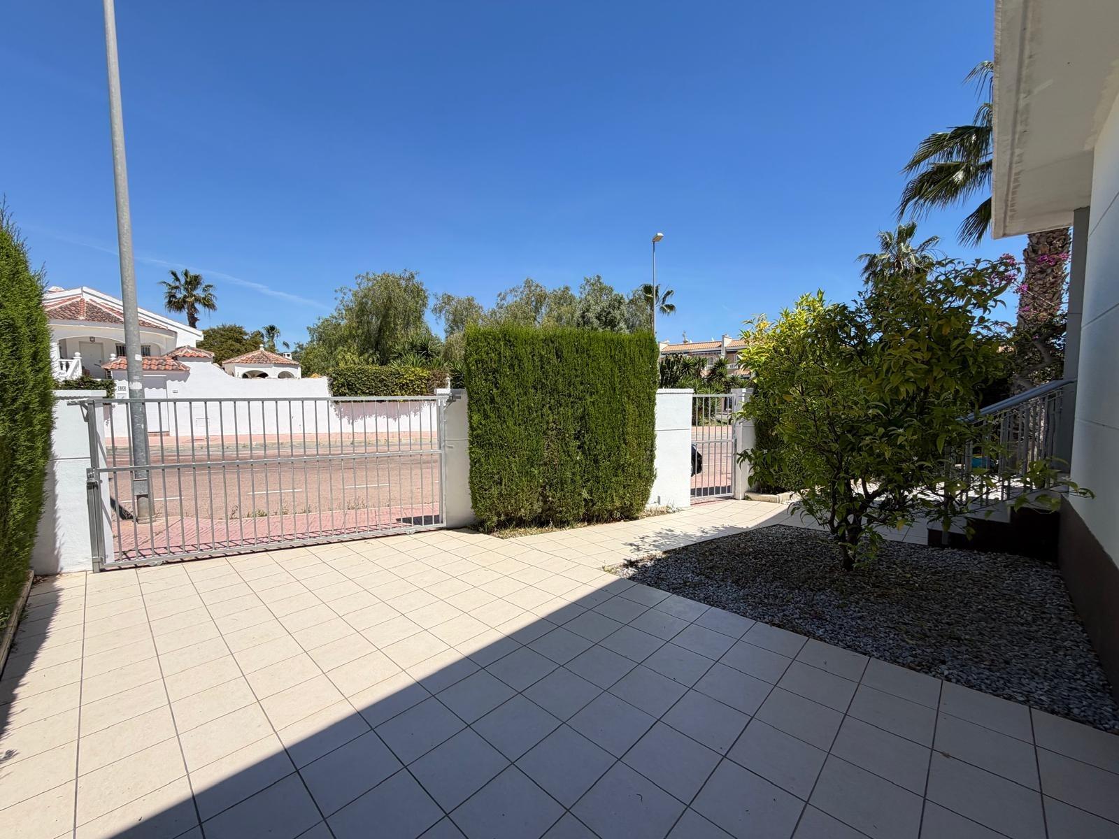 Huvila Alicante, Espanja 4 makuuhuonetta, 129 m2 No. 191642