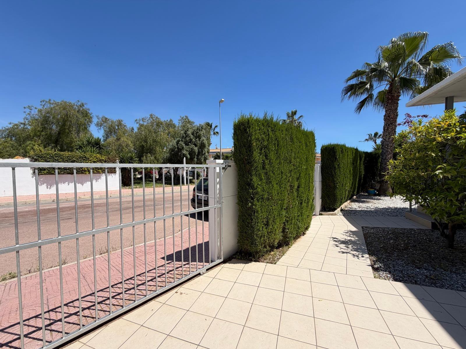 Huvila Alicante, Espanja 4 makuuhuonetta, 129 m2 No. 191642