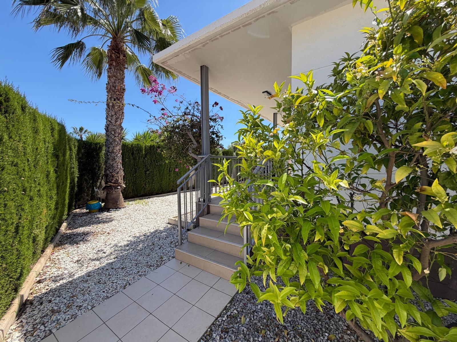 Huvila Alicante, Espanja 4 makuuhuonetta, 129 m2 No. 191642