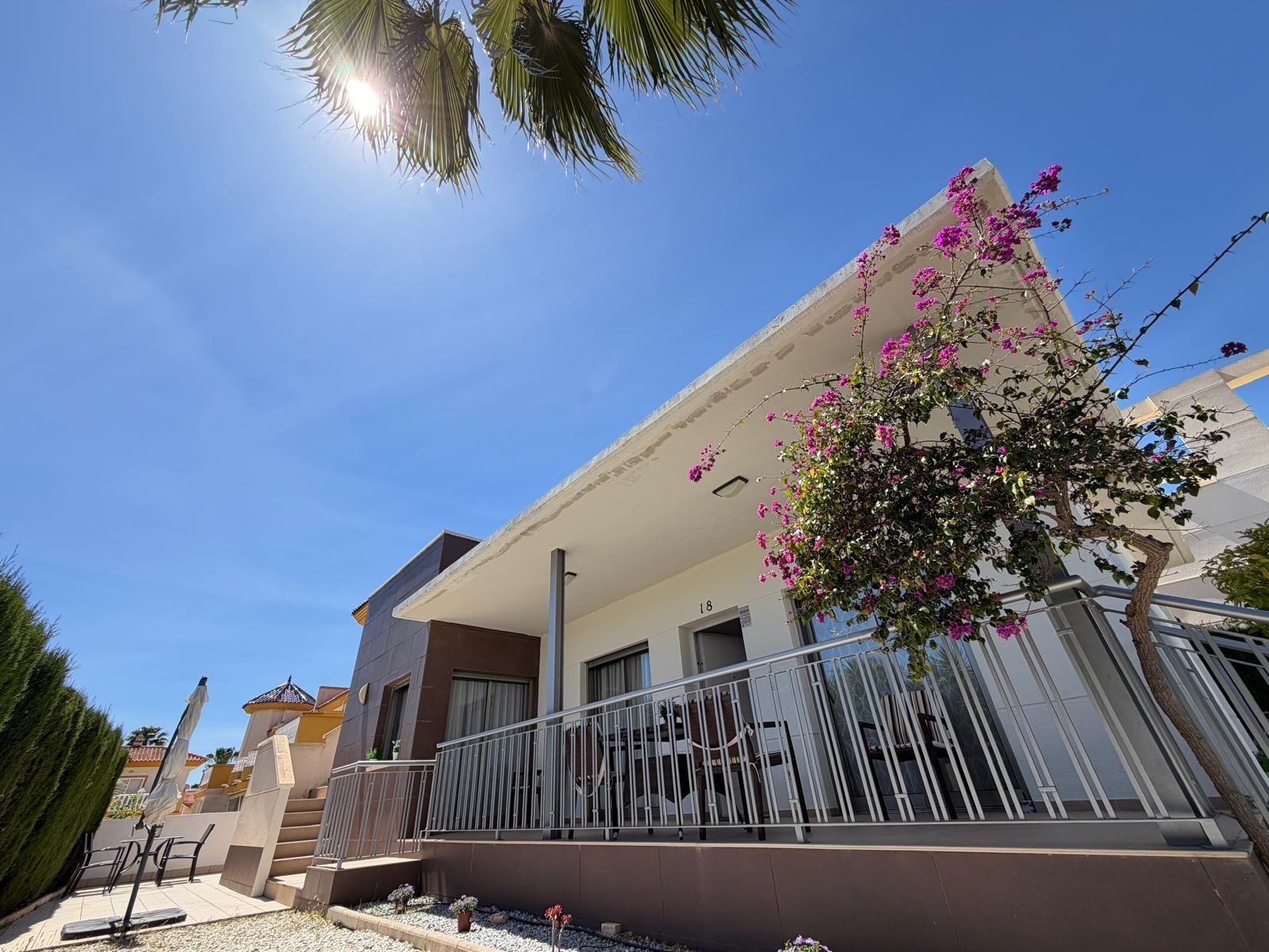 Huvila Alicante, Espanja 4 makuuhuonetta, 129 m2 No. 191642
