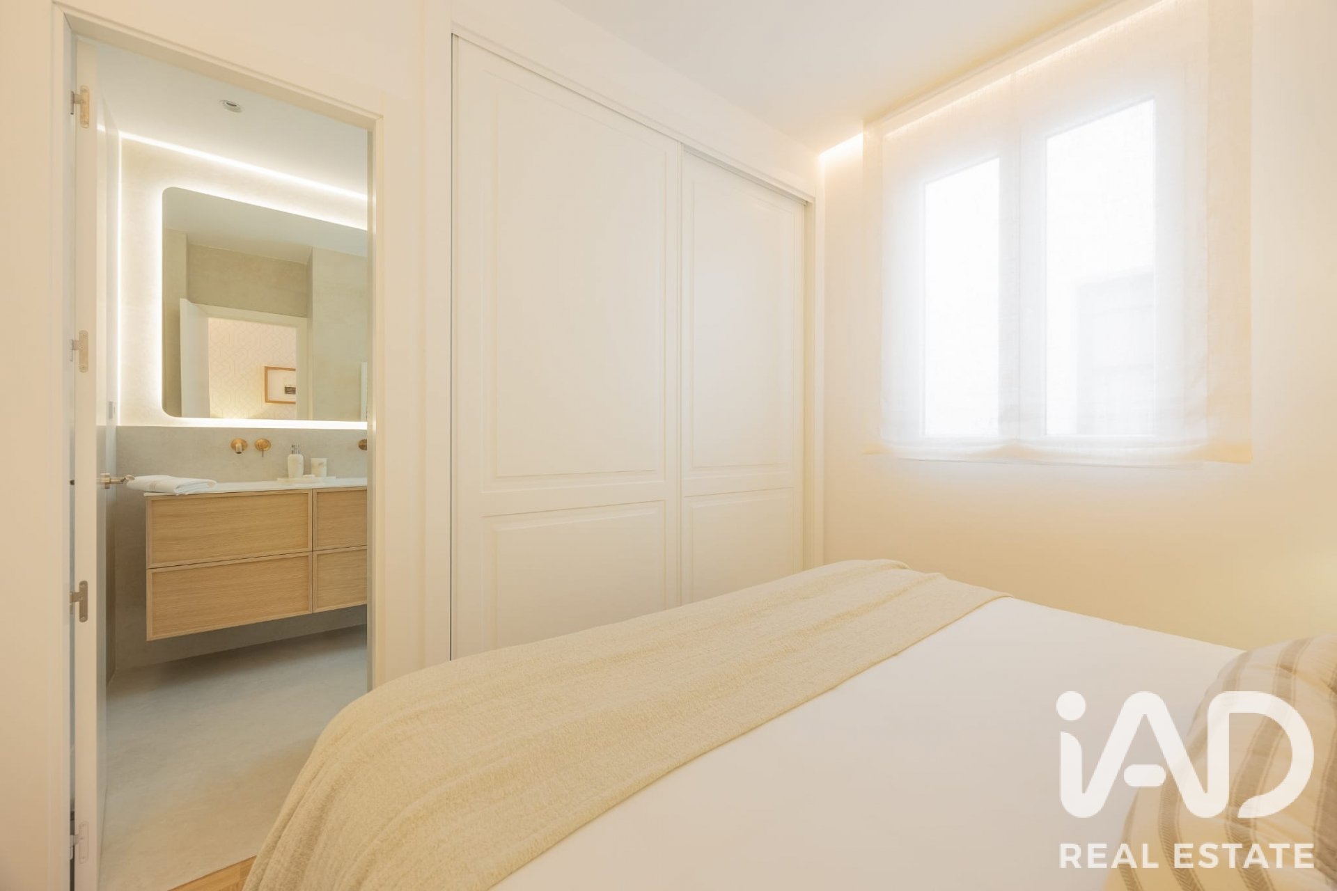 Dzīvoklis Madrid, Spānijā 2 istabas, 103 m2 Nr. 196554