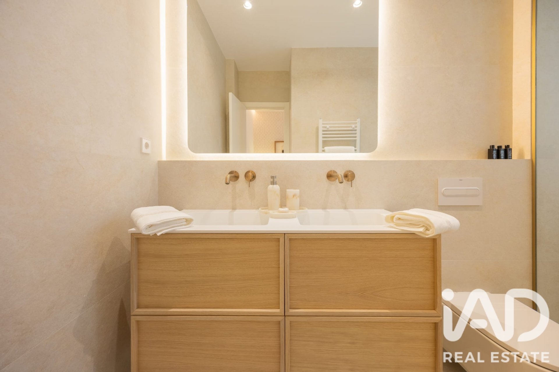 Dzīvoklis Madrid, Spānijā 2 istabas, 103 m2 Nr. 196554