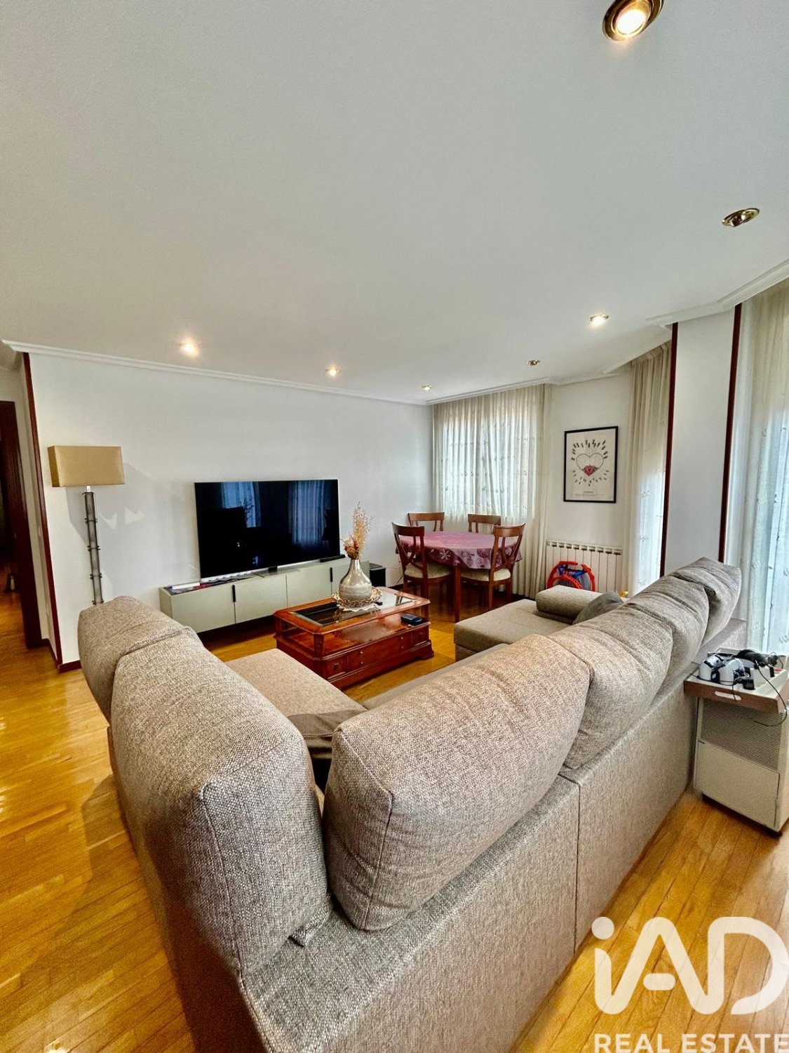Apartment in La Baneza, Leon, Spain 3 bedrooms, 125 sq.m. No. 184781