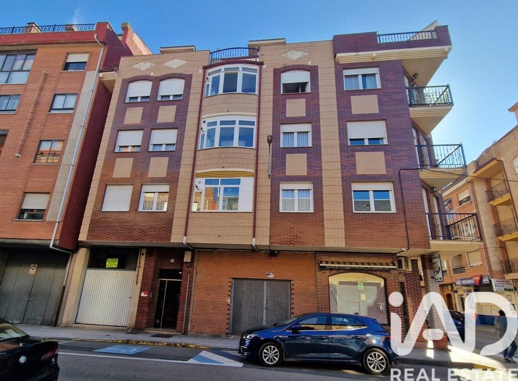 Apartment in La Baneza, Leon, Spain 3 bedrooms, 125 sq.m. No. 184781