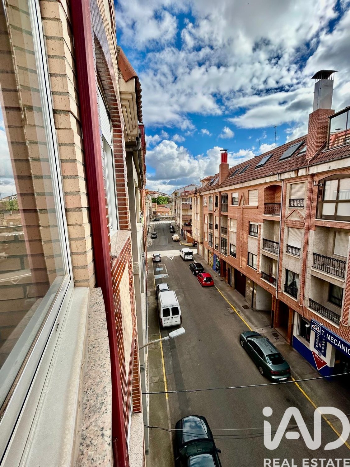 Apartment in La Baneza, Leon, Spain 3 bedrooms, 125 sq.m. No. 184781
