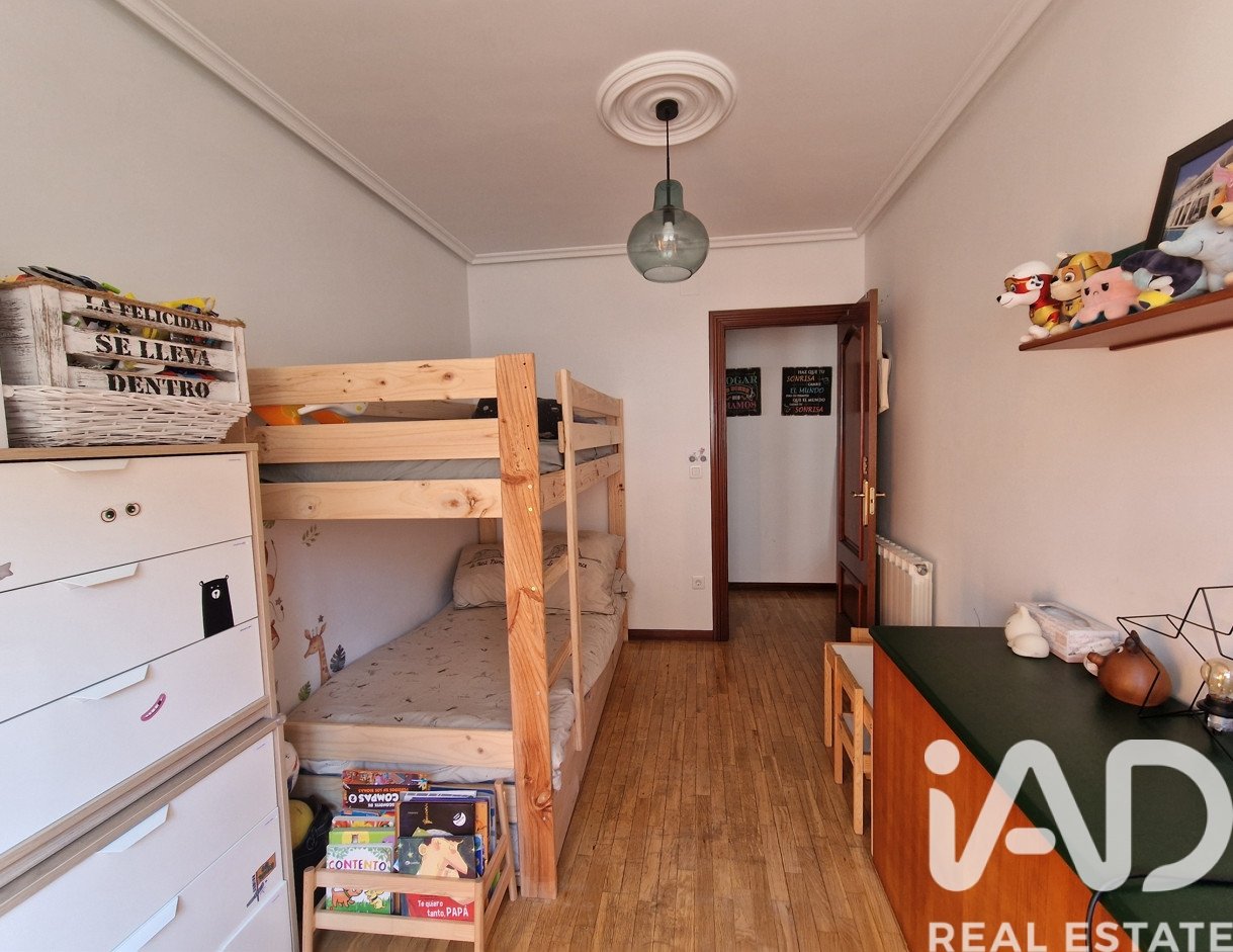 Apartment in La Baneza, Leon, Spain 3 bedrooms, 125 sq.m. No. 184781