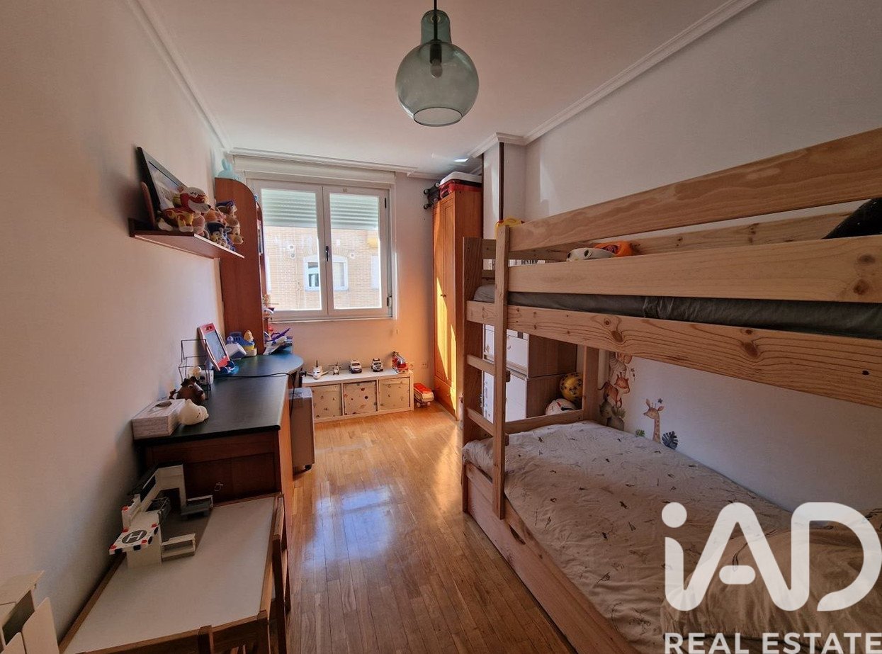 Apartment in La Baneza, Leon, Spain 3 bedrooms, 125 sq.m. No. 184781