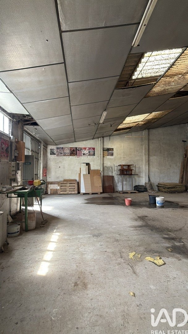 Commercial property in Medina del Campo, Valladolid, Spain 1520 sq.m. No. 184780