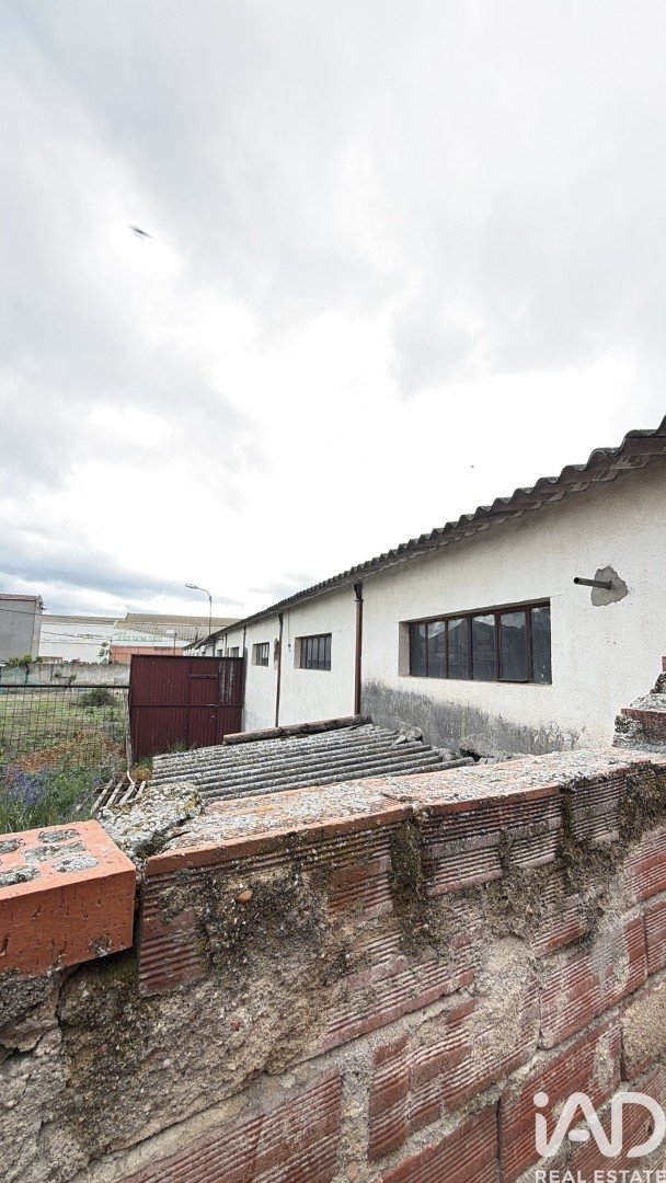 Commercial property in Medina del Campo, Valladolid, Spain 1520 sq.m. No. 184780