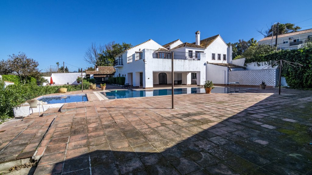Villa in Guadiaro, Cadiz, Spanien 14 Schlafzimmer, 1183 m2 Nr. 66291