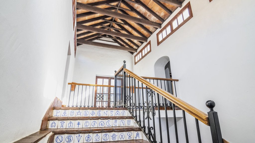 Villa in Guadiaro, Cadiz, Spanien 14 Schlafzimmer, 1183 m2 Nr. 66291