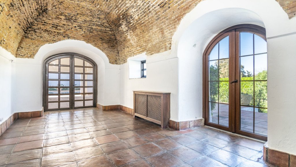 Villa in Guadiaro, Cadiz, Spanien 14 Schlafzimmer, 1183 m2 Nr. 66291