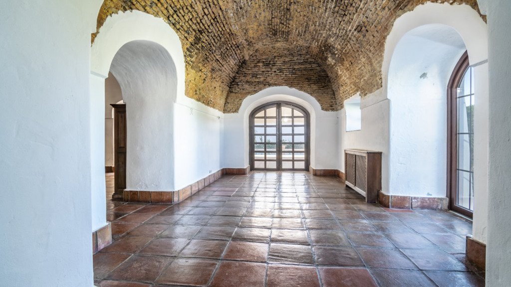 Villa in Guadiaro, Cadiz, Spanien 14 Schlafzimmer, 1183 m2 Nr. 66291