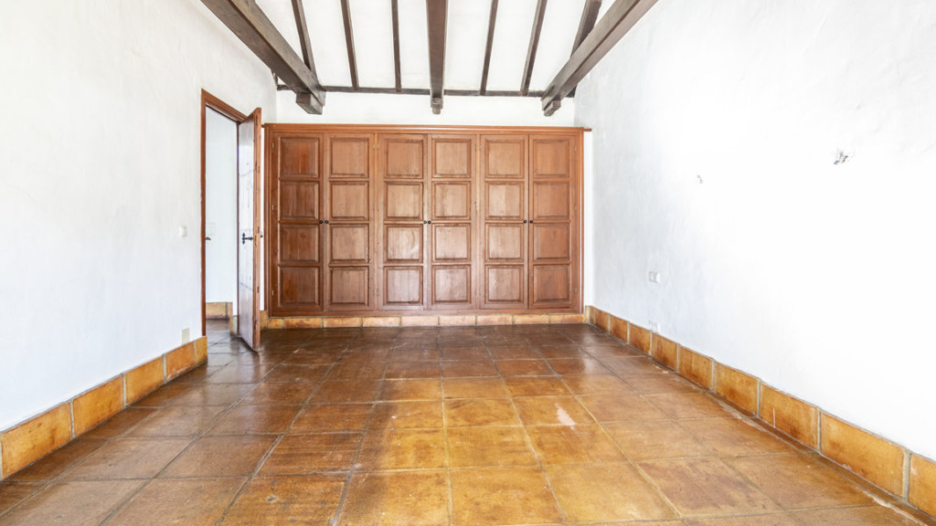 Villa in Guadiaro, Cadiz, Spanien 14 Schlafzimmer, 1183 m2 Nr. 66291