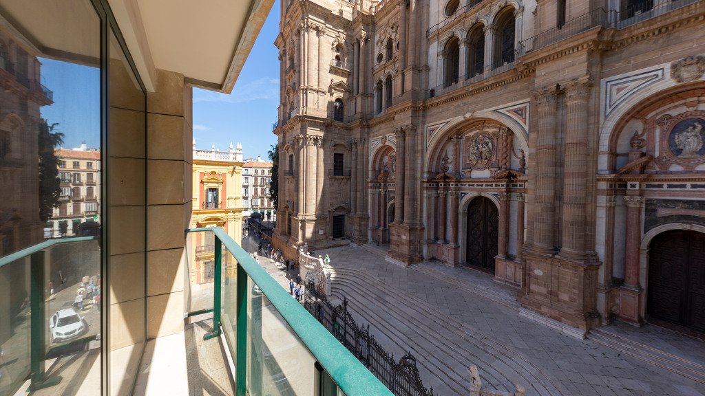 Huoneisto Malaga, Espanja 5 makuuhuonetta, 408 m2 No. 66290