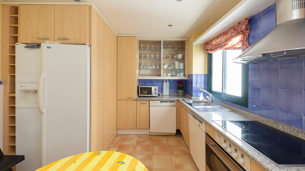 Huoneisto Malaga, Espanja 5 makuuhuonetta, 408 m2 No. 66290
