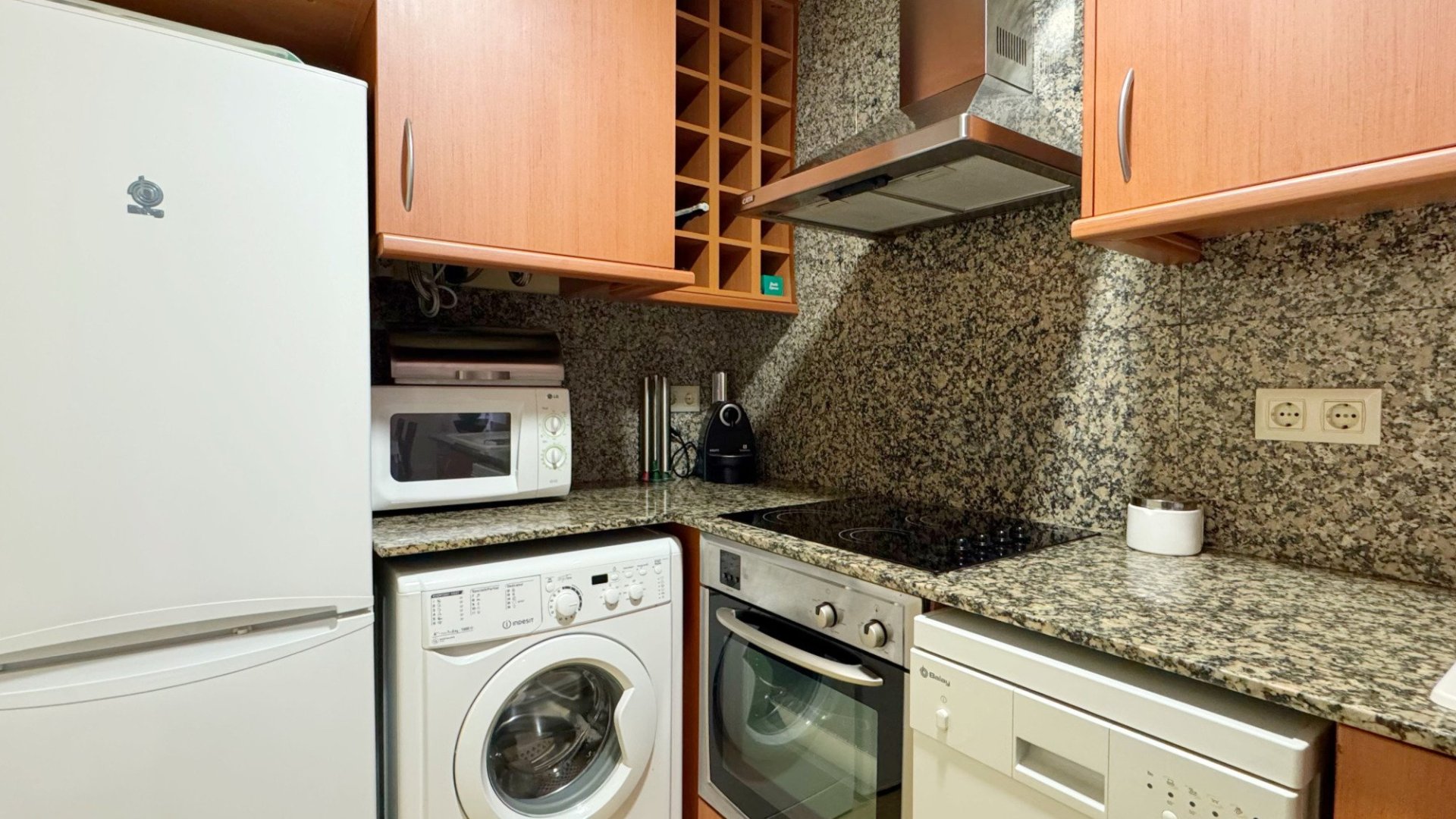 Apartment in Lloret de Mar, Girona, Spain 2 bedrooms, 61 sq.m. No. 181688