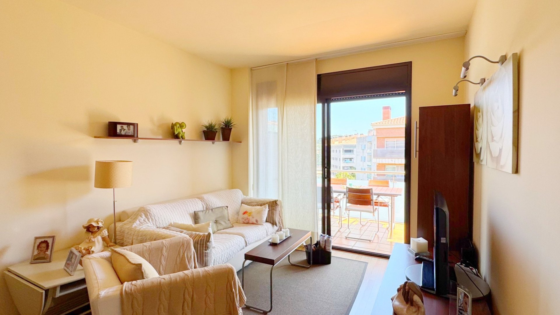 Apartment in Lloret de Mar, Girona, Spain 2 bedrooms, 61 sq.m. No. 181688