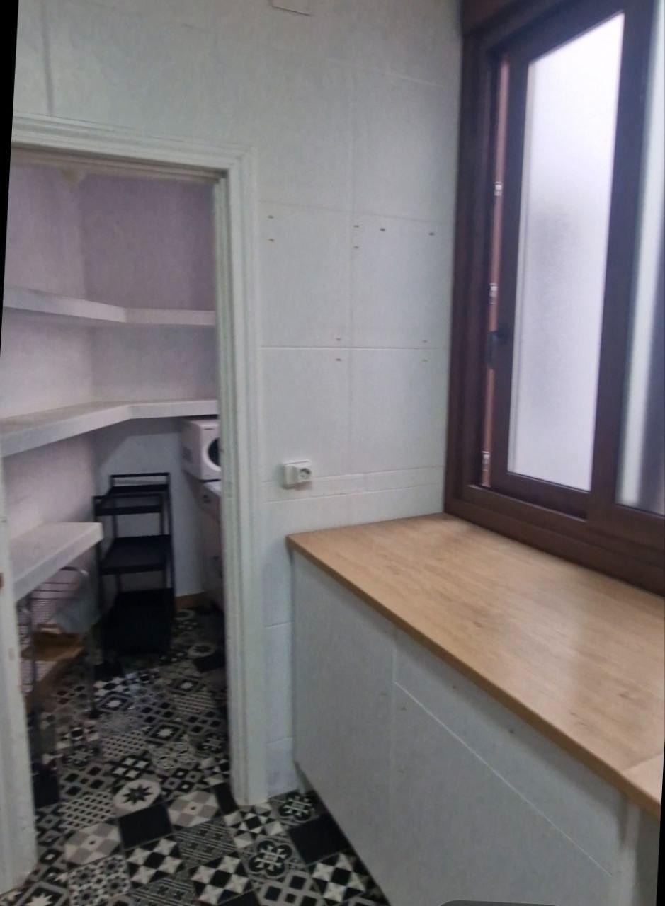 Huoneisto Madrid, Espanja 4 makuuhuonetta, 163 m2 No. 181685