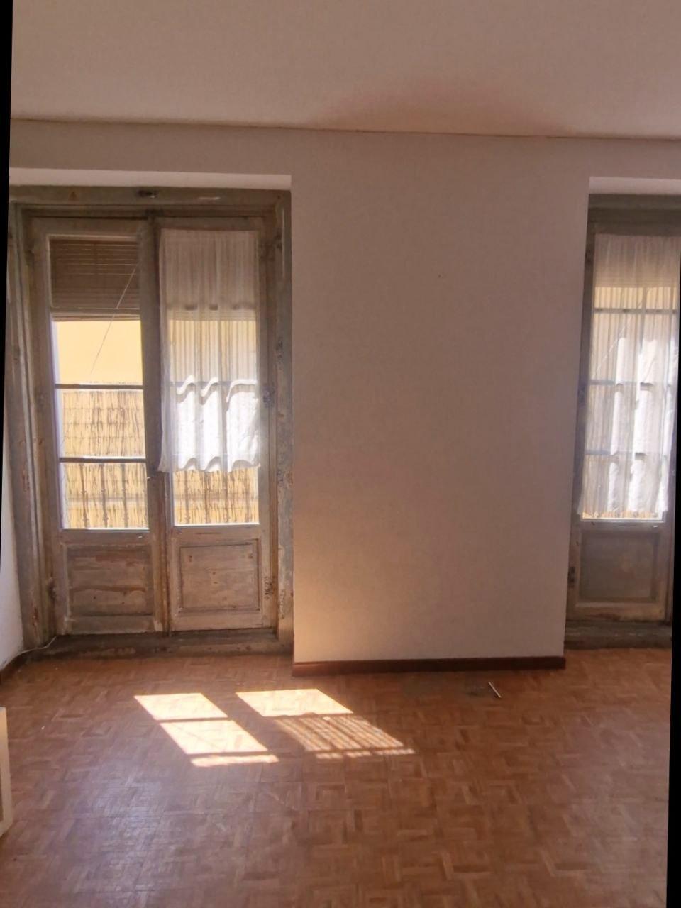 Huoneisto Madrid, Espanja 4 makuuhuonetta, 163 m2 No. 181685