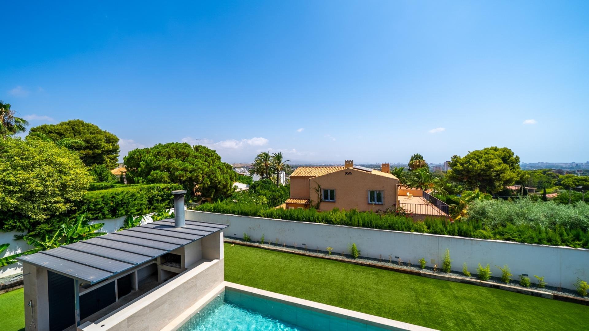 Villa Alicante, Spānijā 5 istabas, 361 m2 Nr. 181684