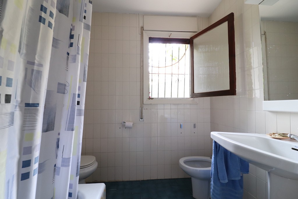 Villa i Campoamor, Alicante, Spanien 7 sovrum, 285 kvm. Nr. 145116