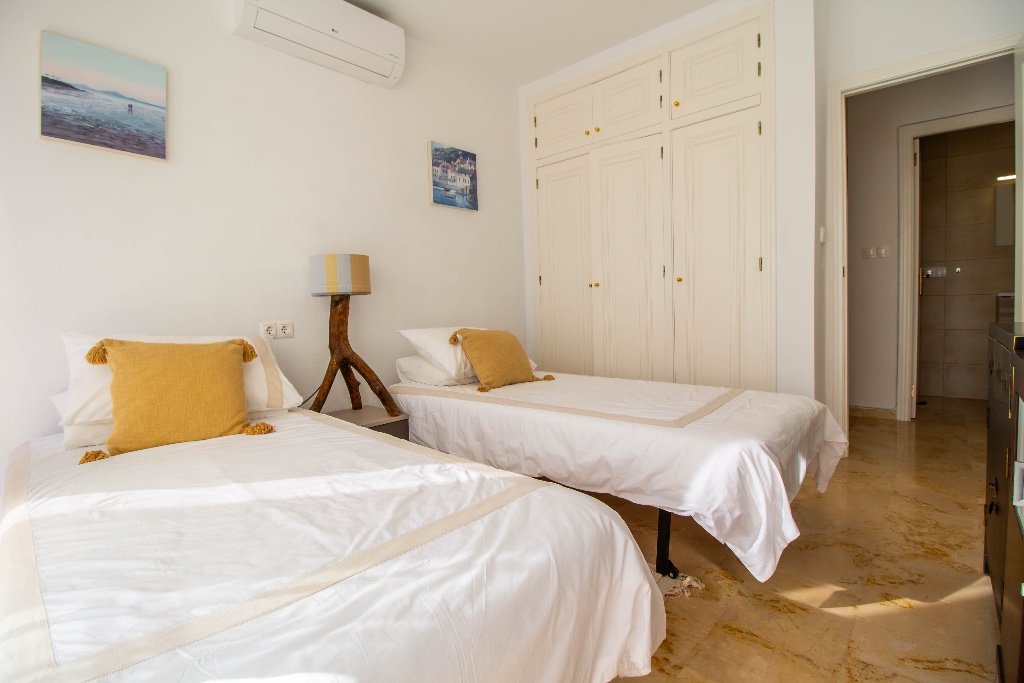 Villa i Las Ramblas, Alicante, Spanien 4 sovrum, 161 kvm. Nr. 145117