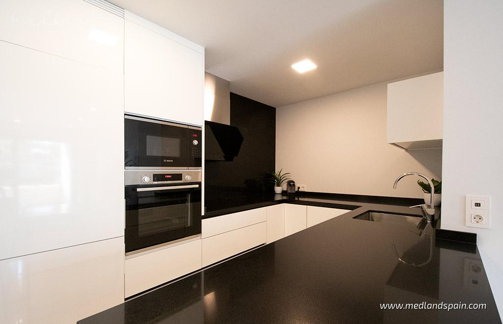 Apartamento en Torre de la Horadada, Alicante, España 2 dormitorios, 67 m2 No. 194046