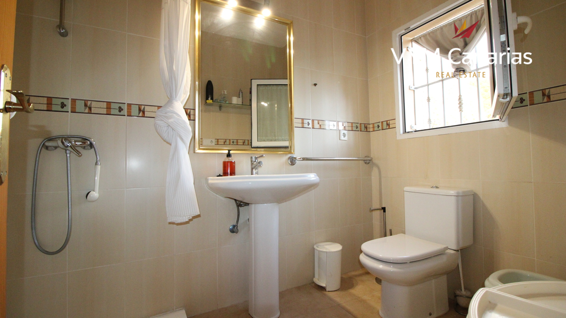 Willa w La Nucia, Alicante, Hiszpania 5 sypialni, 318 mkw. nr 144131